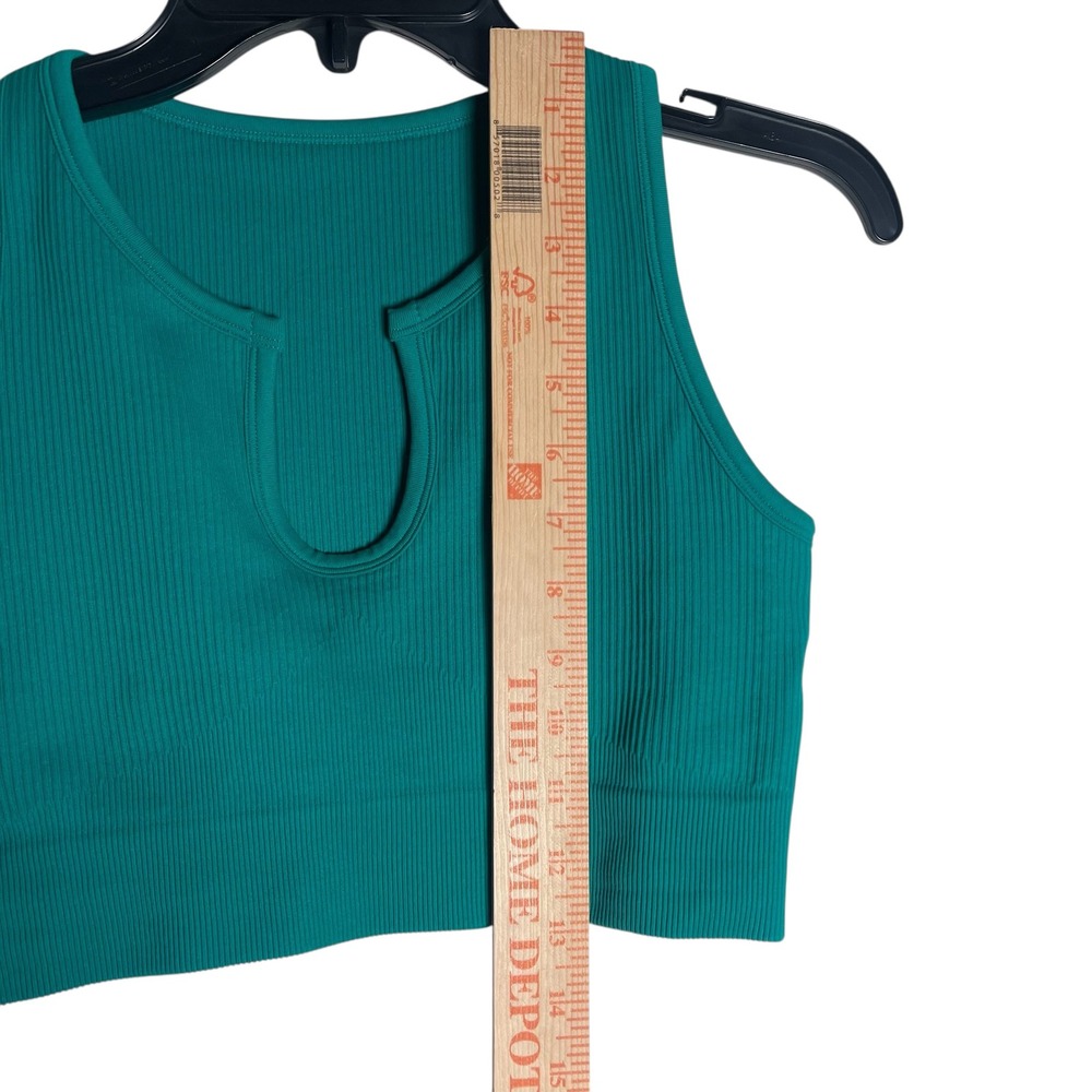 OQQ Teal Ribbed Keyhole Neck‎ Racerback Crop Tank Top Size M - Picture 3 of 6